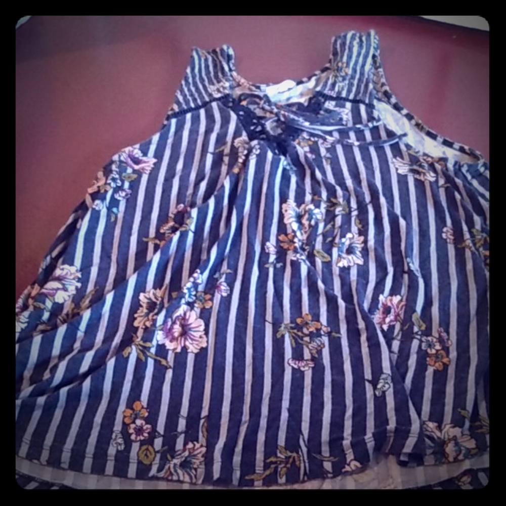 Flowy floral tank